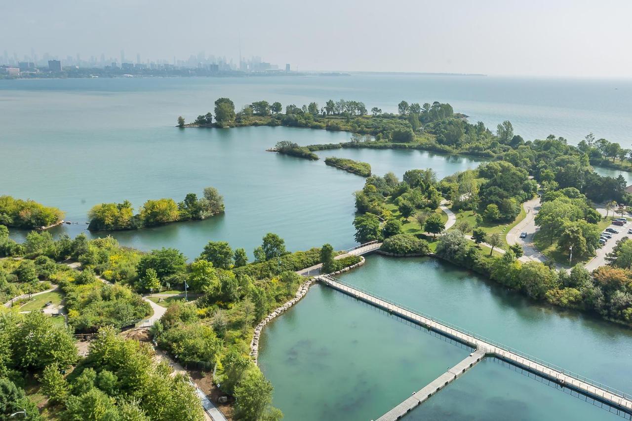 Condo In Parklawn & Lake Shore With Free Parking Close To Airport Toronto Exterior foto
